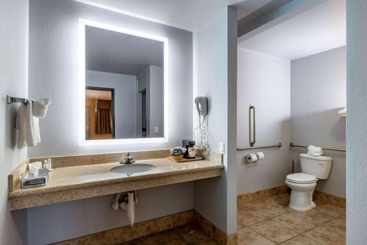 Quality Inn Madras Εξωτερικό φωτογραφία